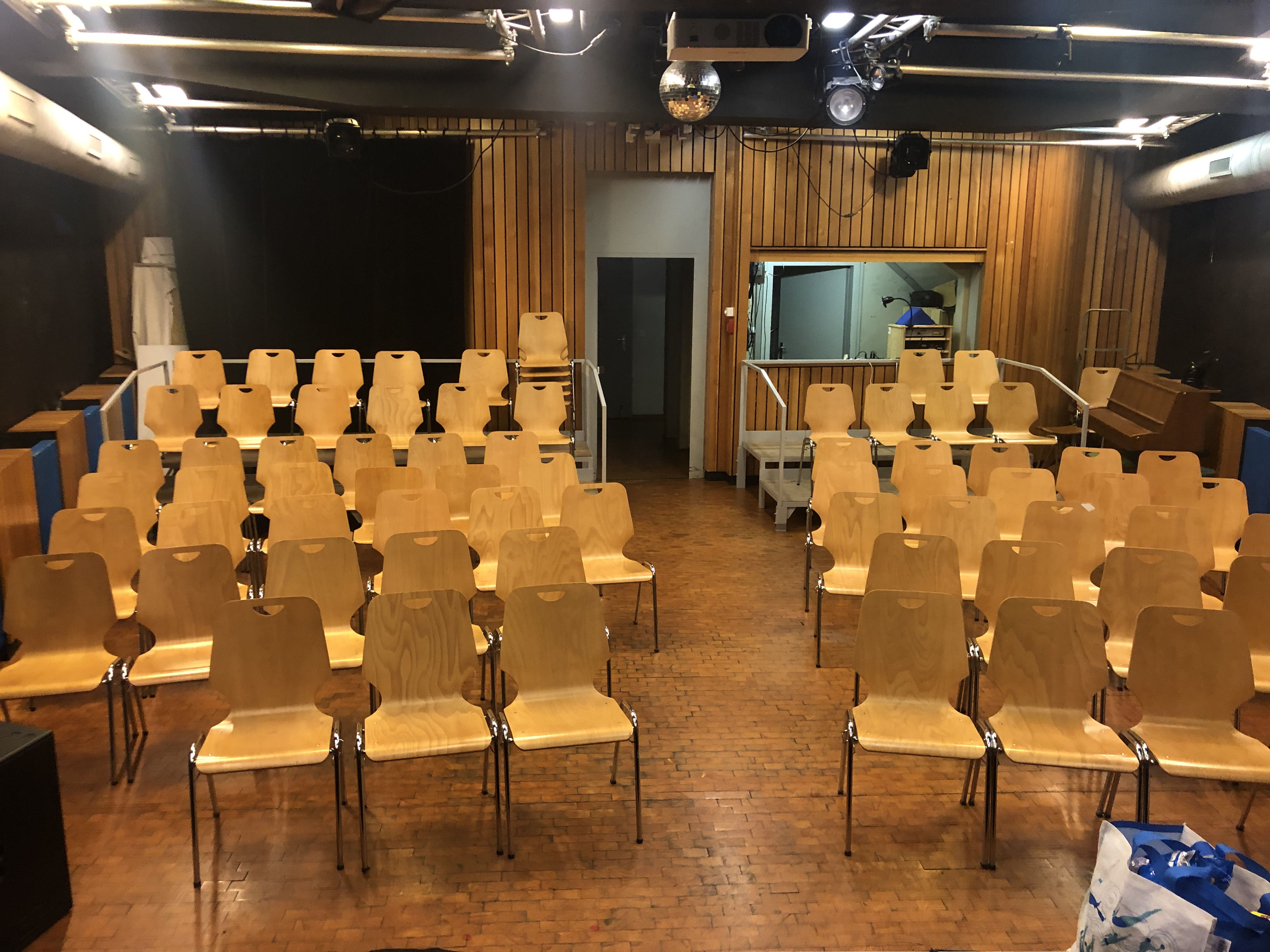 Sous sol Salle Chaises